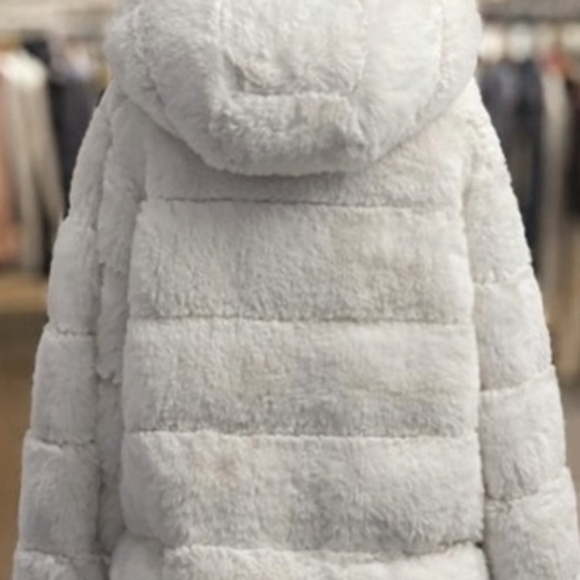 BCBGMaxAzria White Faux Fur Jacket - Picture 3 of 4